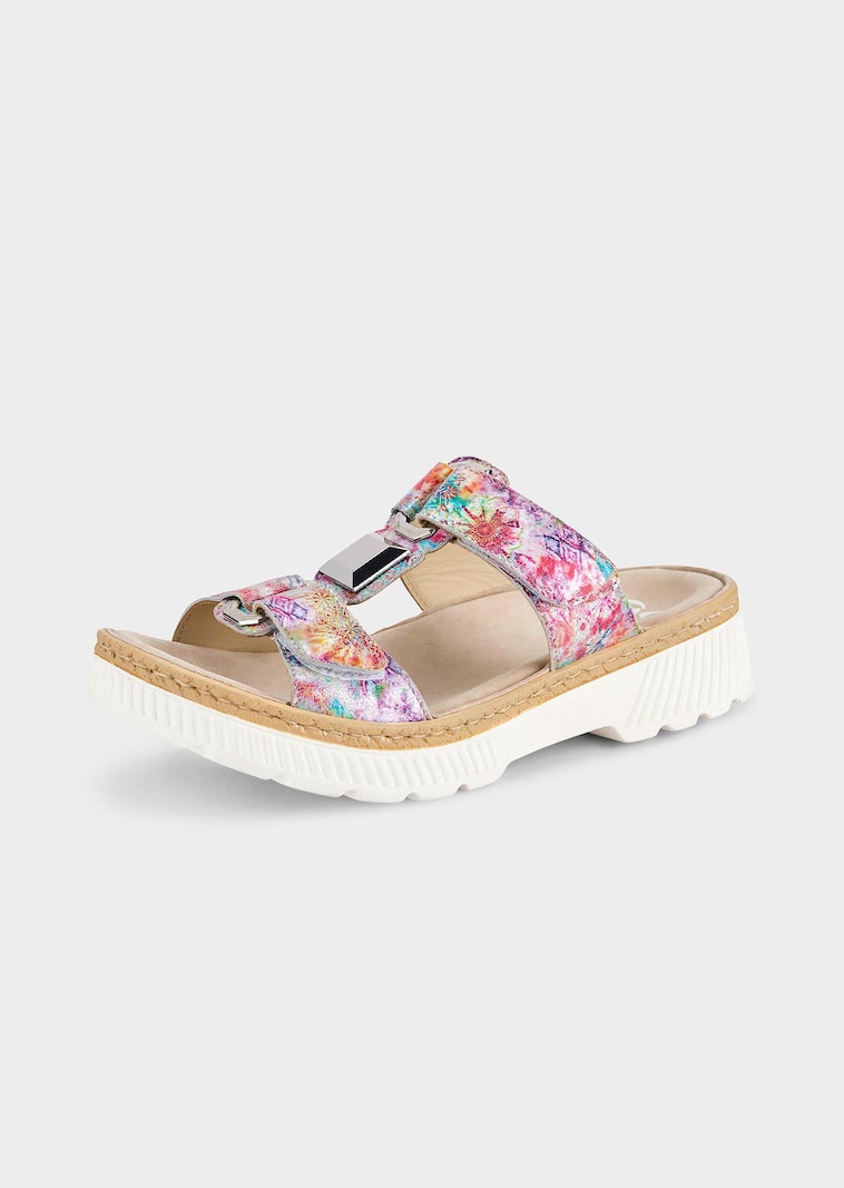 Elegante sandalen met klittenbandriempjes