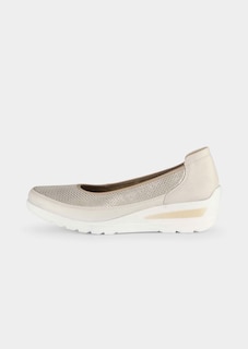 Ballerinas aus glänzendem Leder thumbnail 6