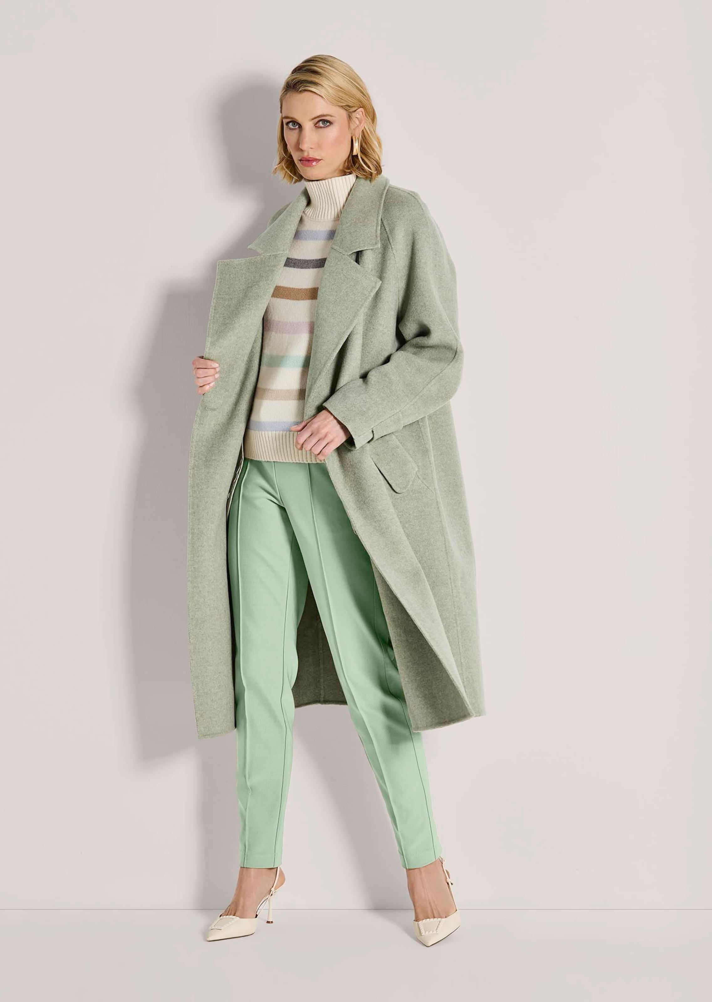 Manteau. Tissu double face