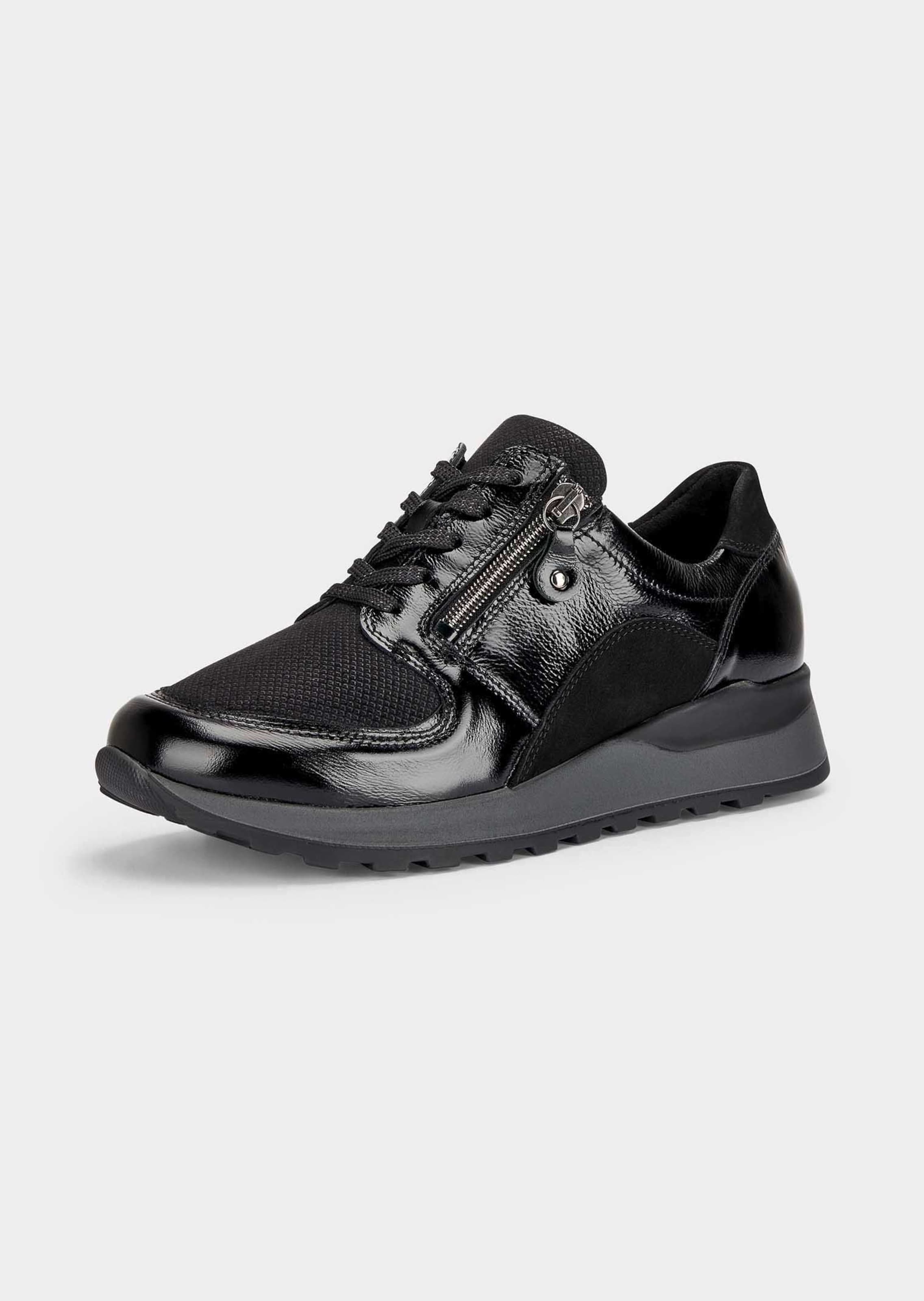 Sneakers en cuir et textile, adaptés aux pieds sujets à l’hallux valgus