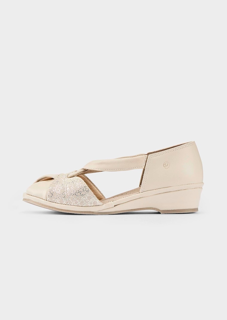 Klassische Sandalen aus Leder