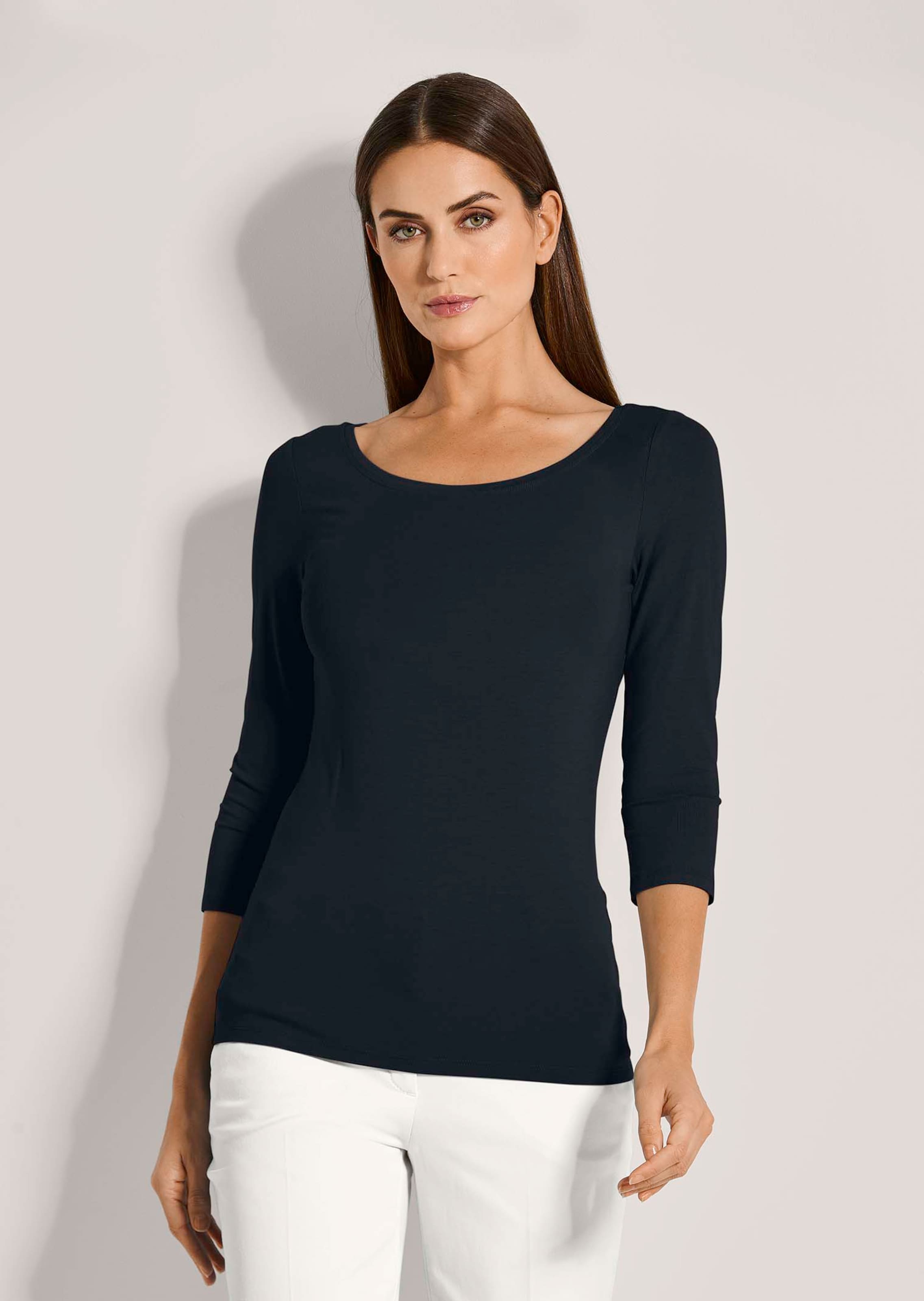 Shirt mit U-Boot-Ausschnitt