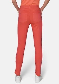 Schlanke Jeans mit Fransensaum thumbnail 4