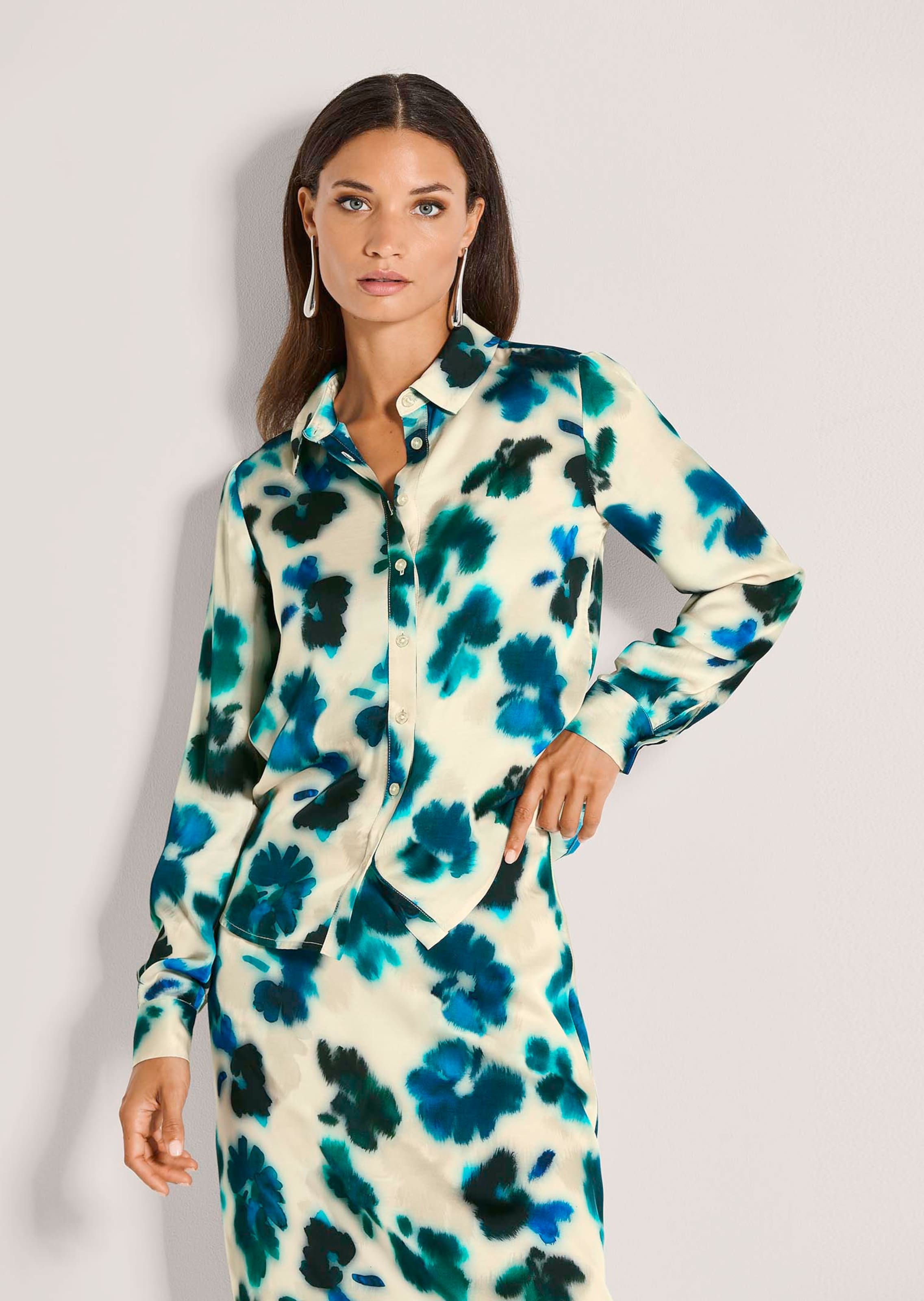 Hemdbluse mit kunstvollem Allover-Druck