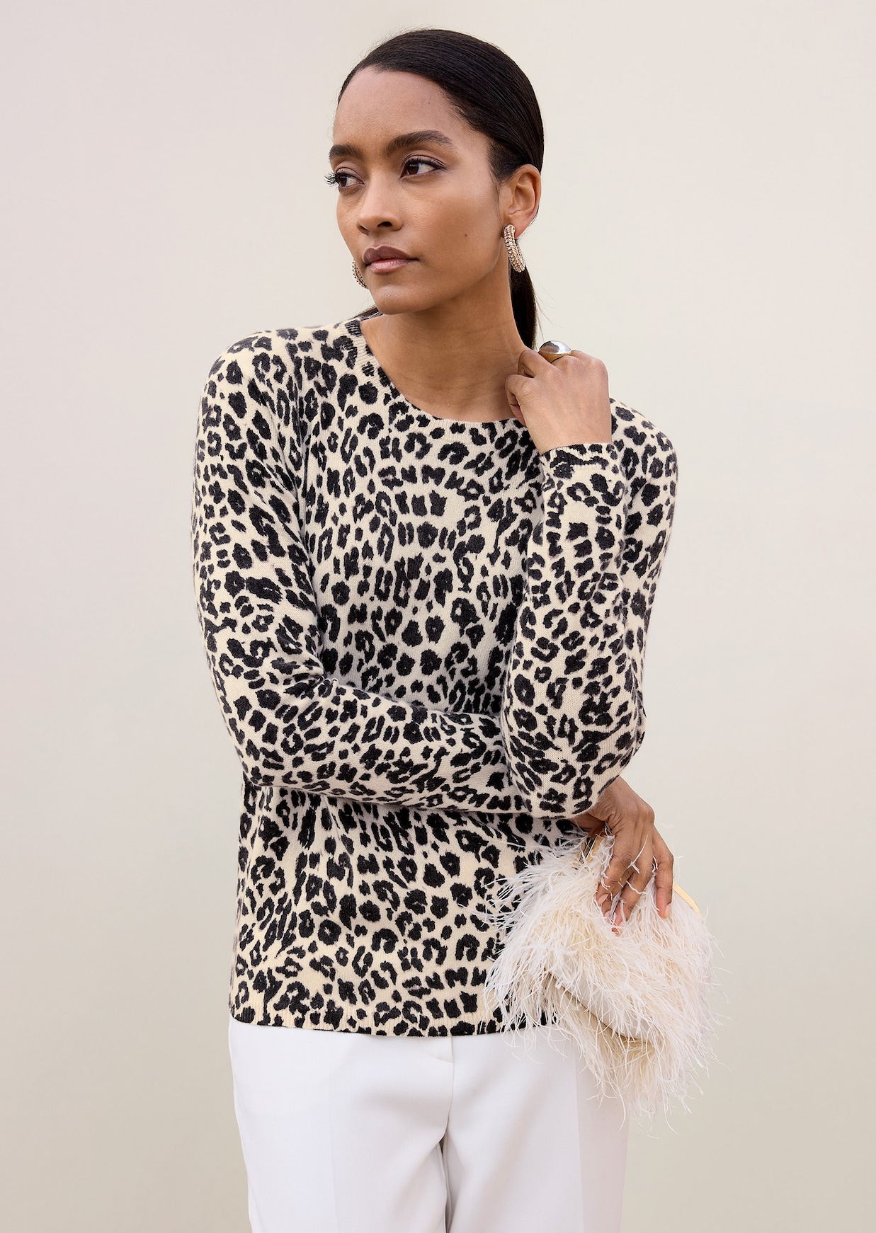 Kaschmirpullover mit Leopardenmuster