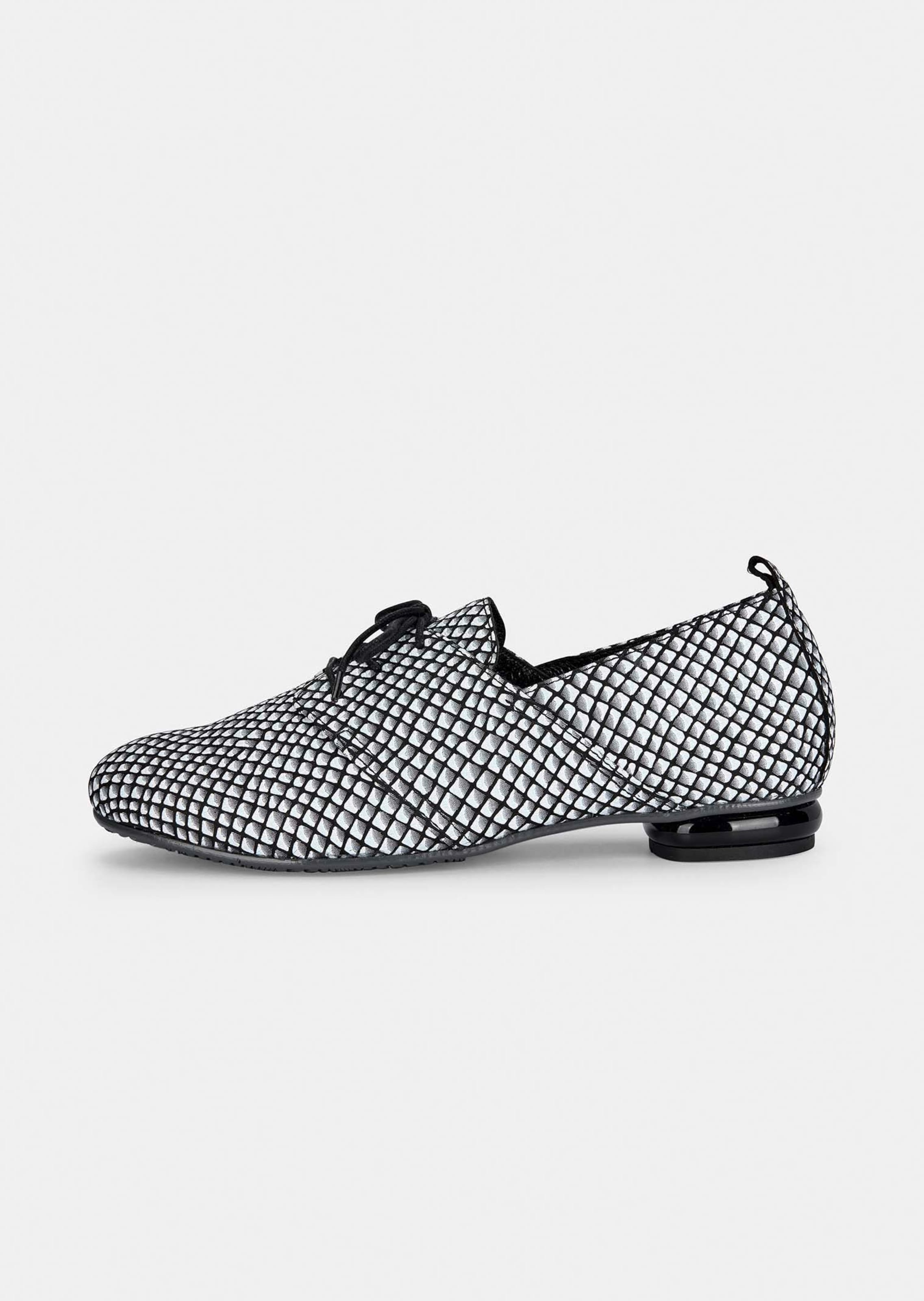 Schnürschuh mit Blockabsatz und grafischem Muster