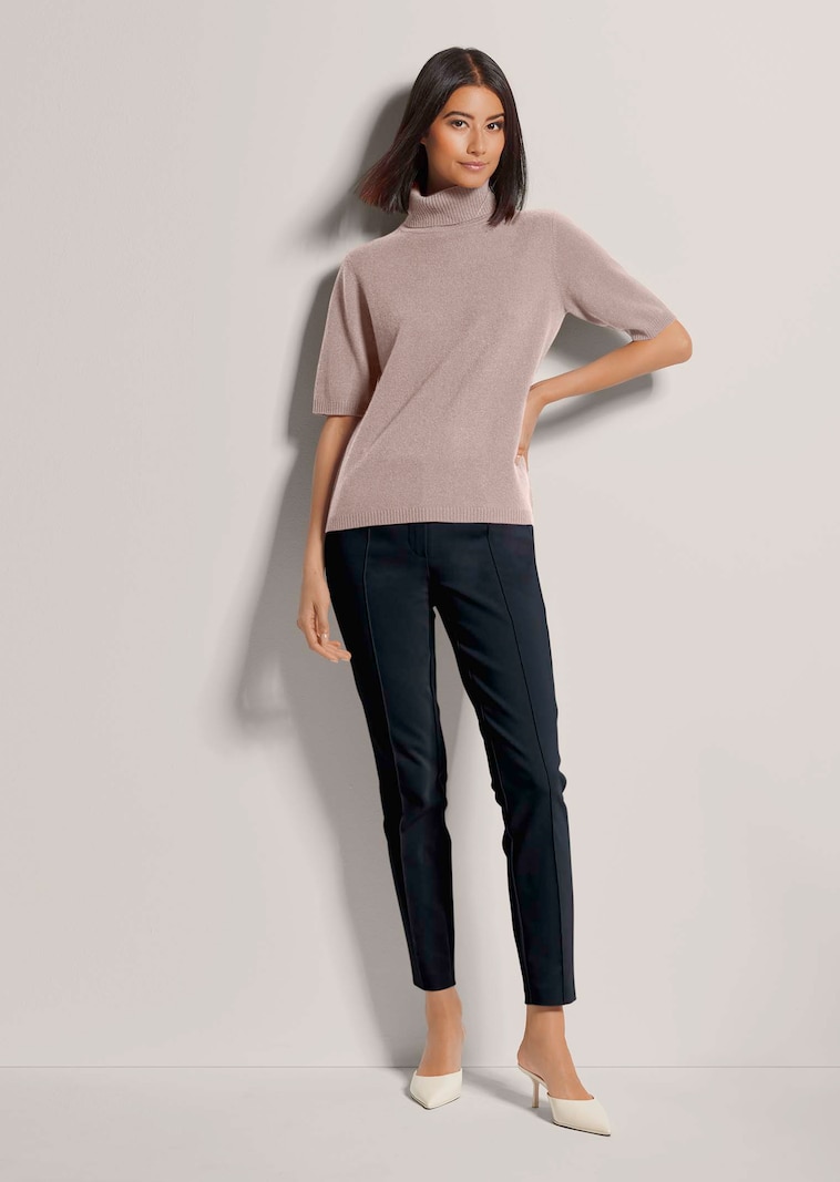 Kaschmirpullover mit Rollkragen und Halbarm