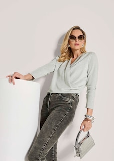 Glanzvolles Shirt im Wickel-Look thumbnail 5