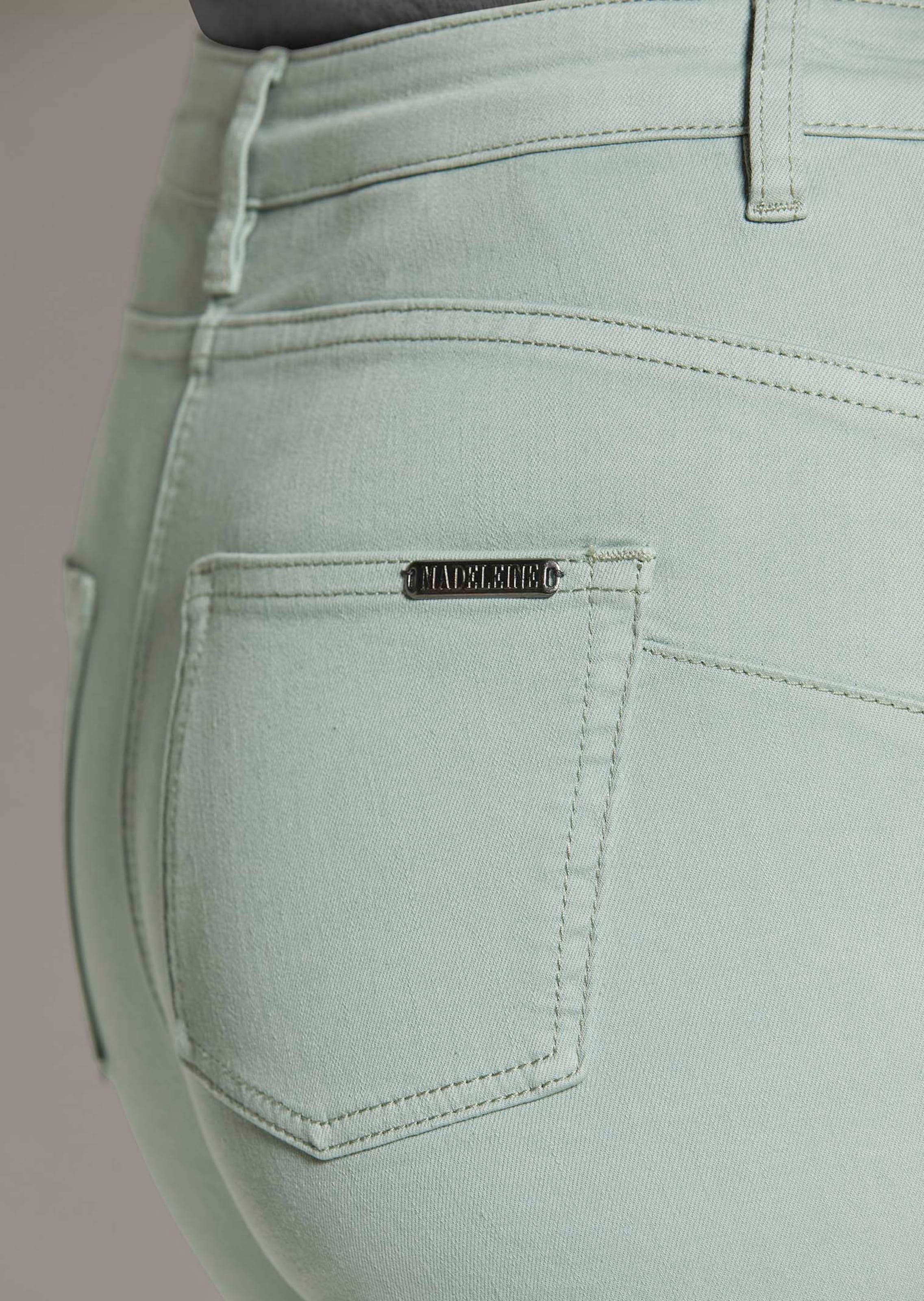 Jeans mit feinem Fransensaum thumbnail 6