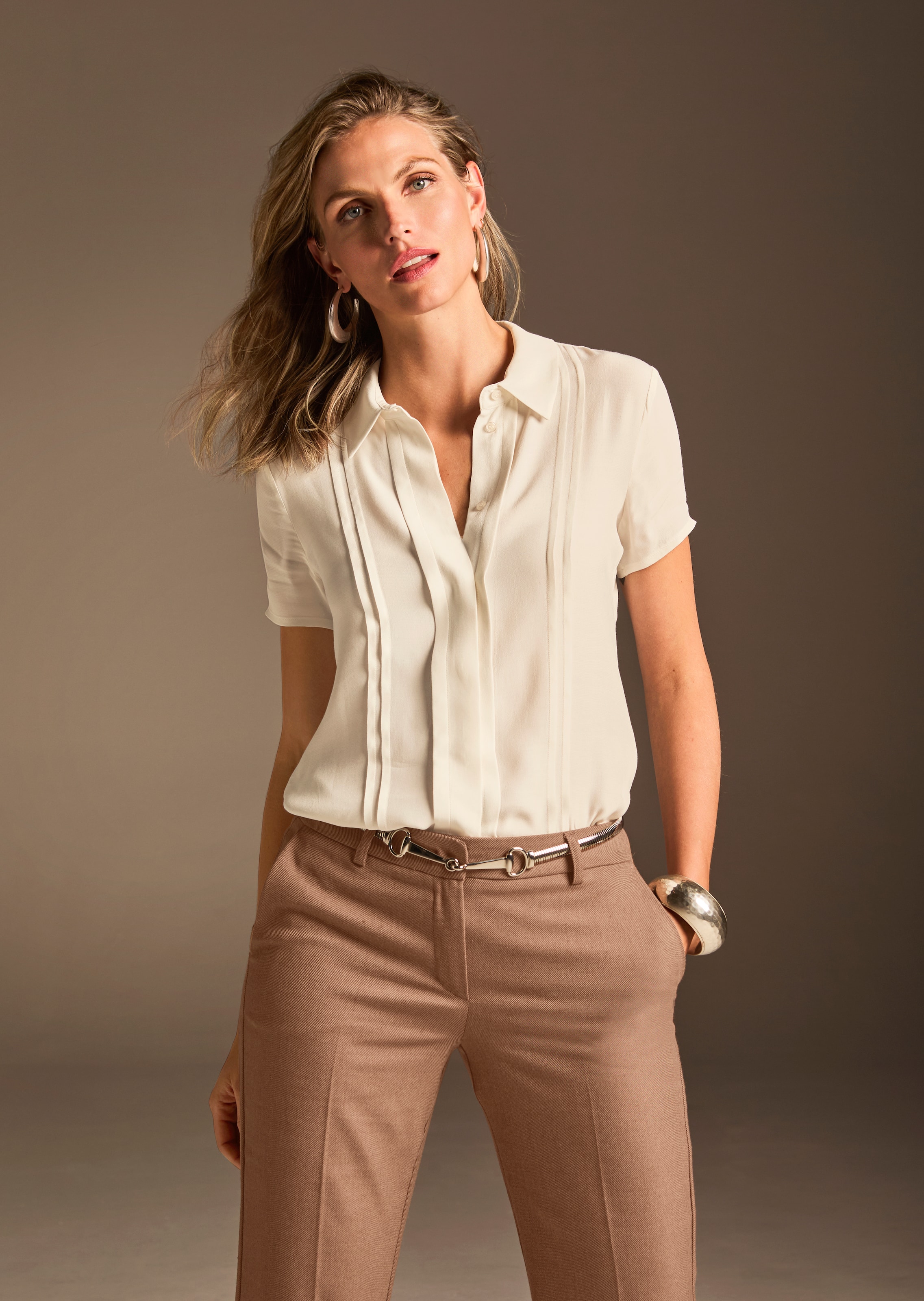 Bluse mit feinen Biesen