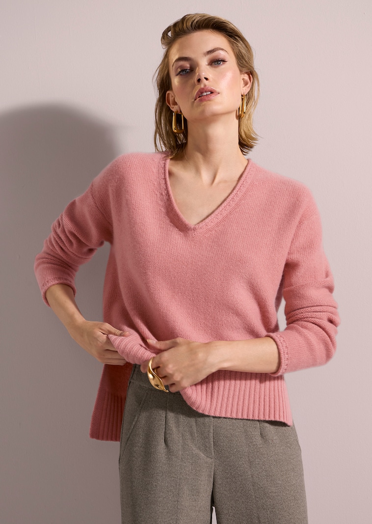 Pull en cachemire à bords roulottés