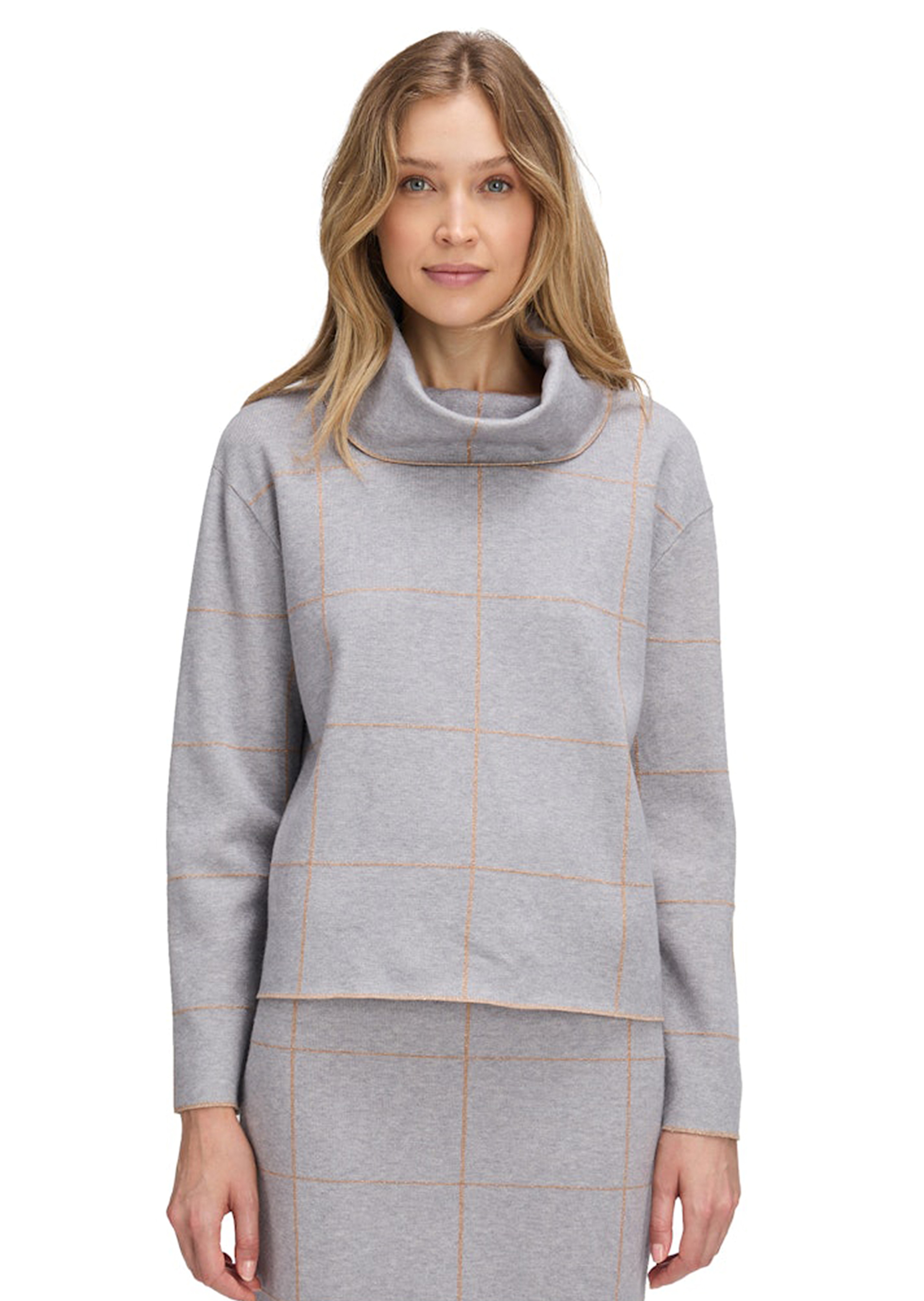 Rollkragenpullover mit Karomuster