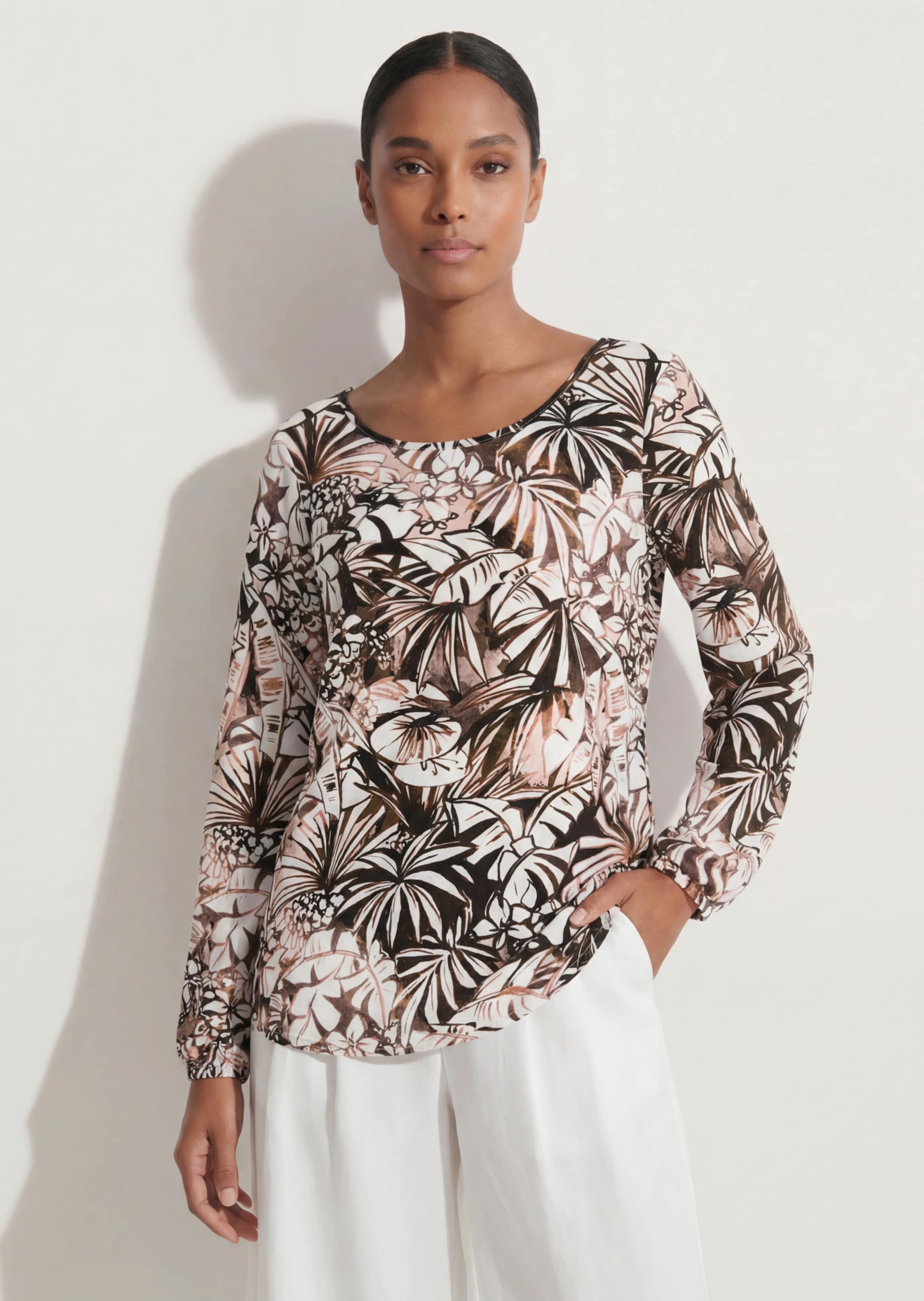 Bluse mit Blätterprint