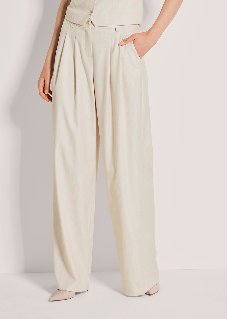 Hose mit weitem Bein