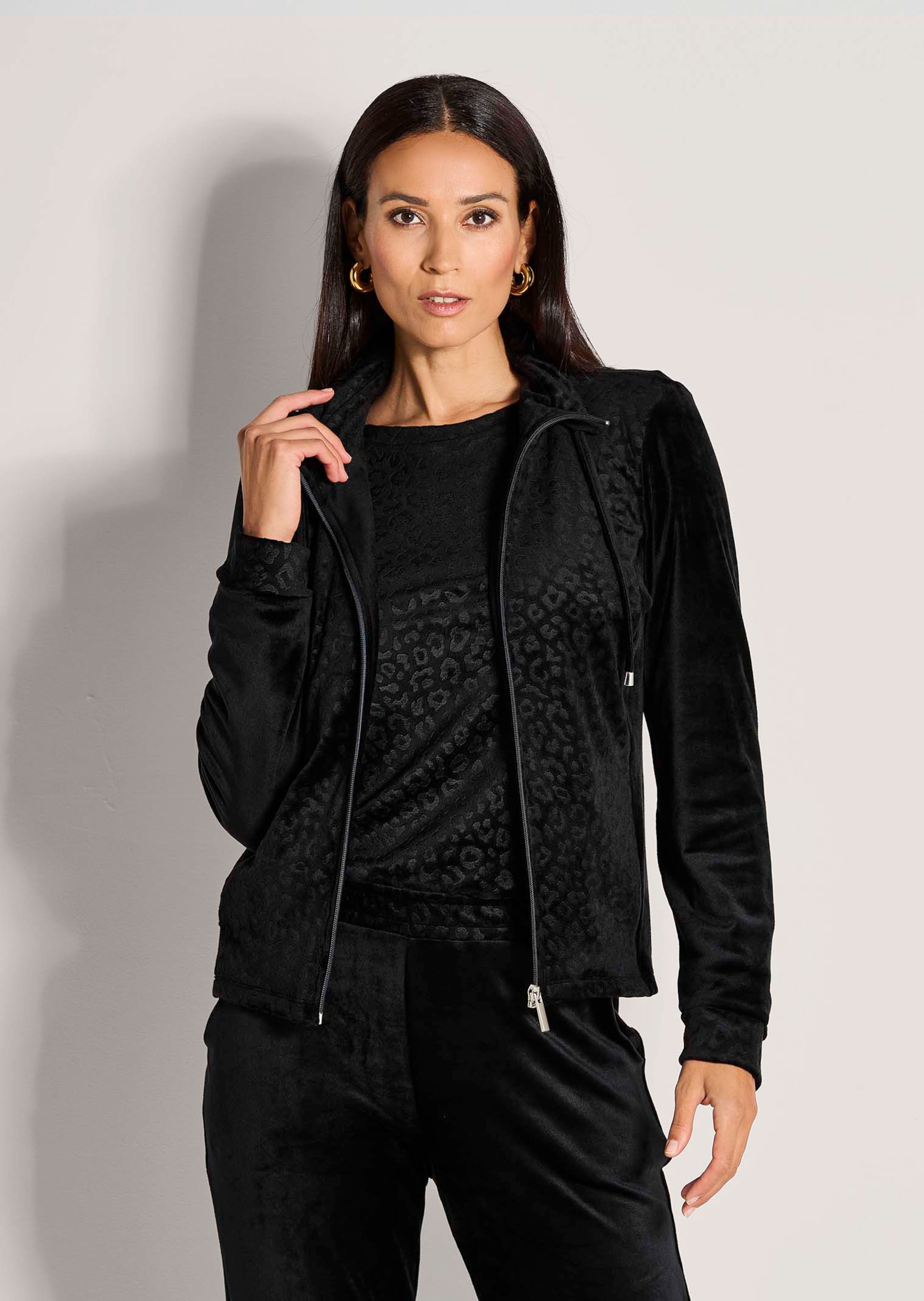 Sweatjacke in flauschiger Nicki-Qualität