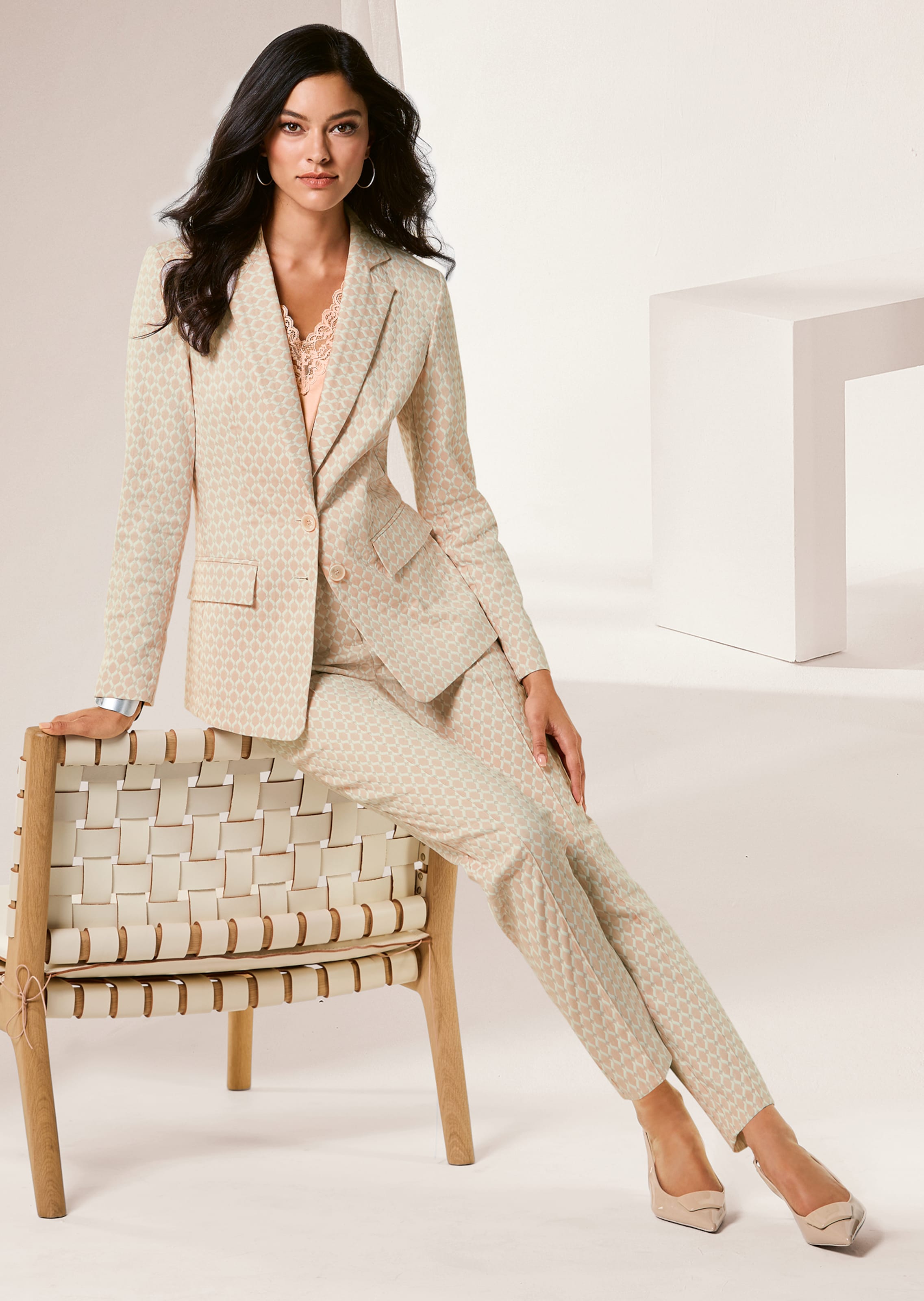 Slim jacquard trousers