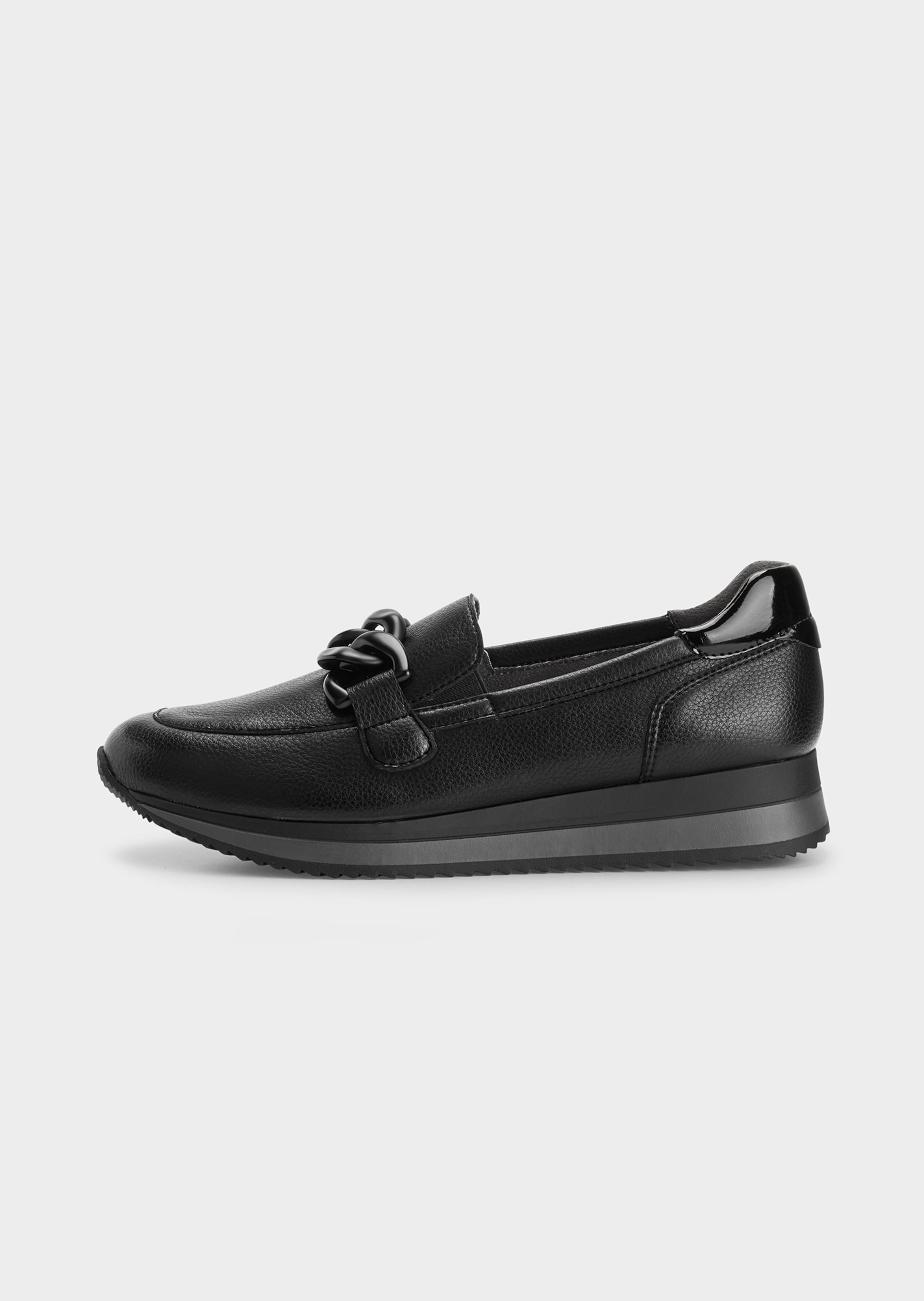 Slipper mit modischer Verzierung