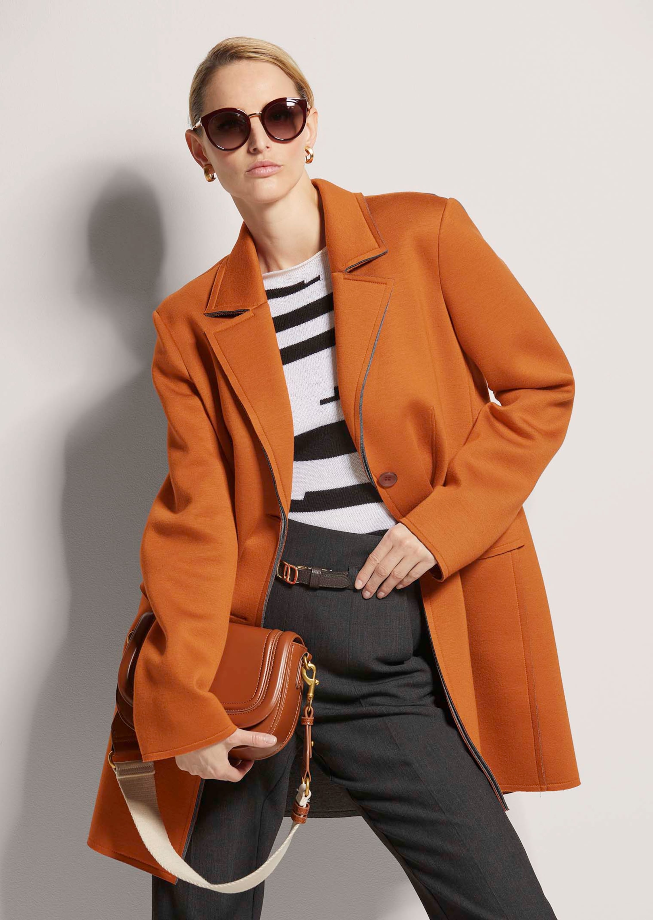 Coat thumbnail 5