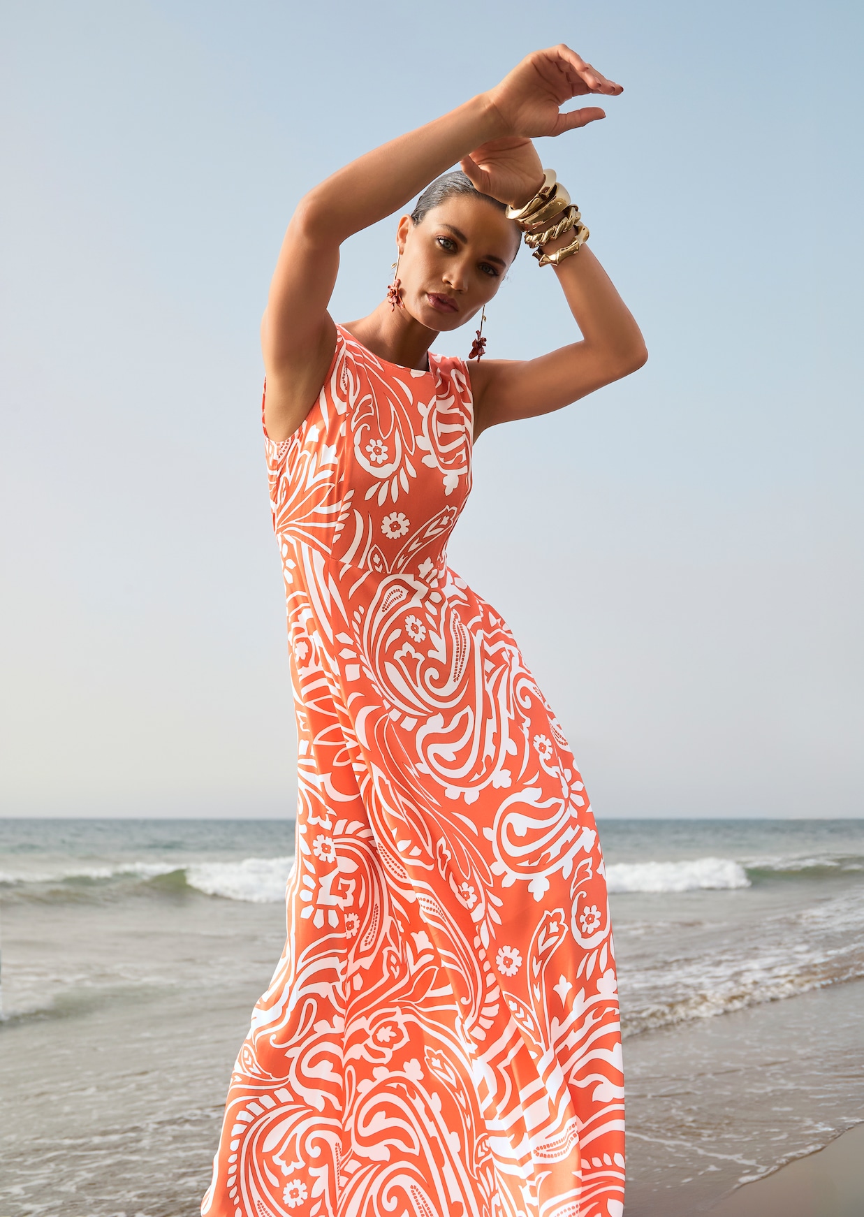 Ärmelloses Kleid mit Unikat-Print