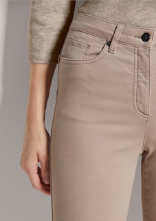 Jeans mit feinem Fransensaum thumbnail 6