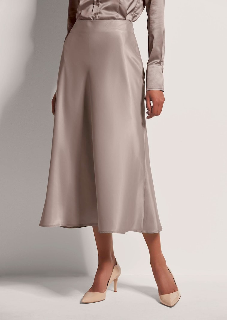 Jupe midi en satin fluide