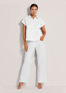 Kurzärmelige Bluse mit Seitenschlitzen thumbnail 3