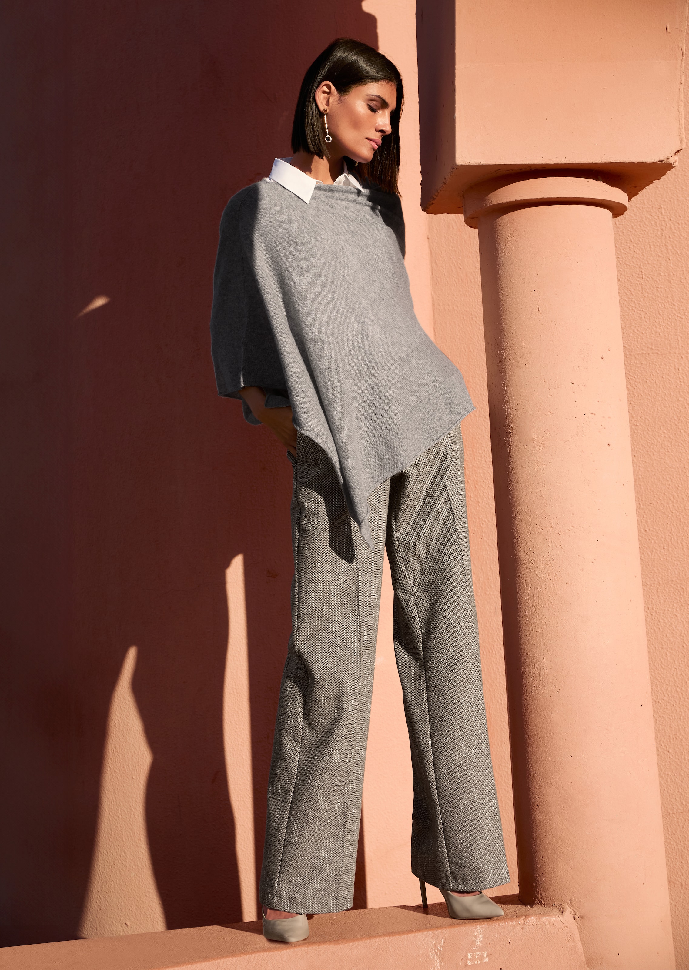 Cashmere poncho