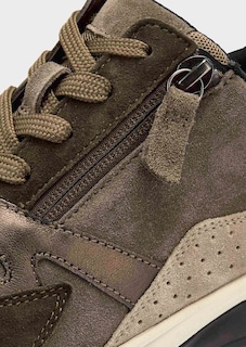 Sneaker mit Mesh-Futter thumbnail 3