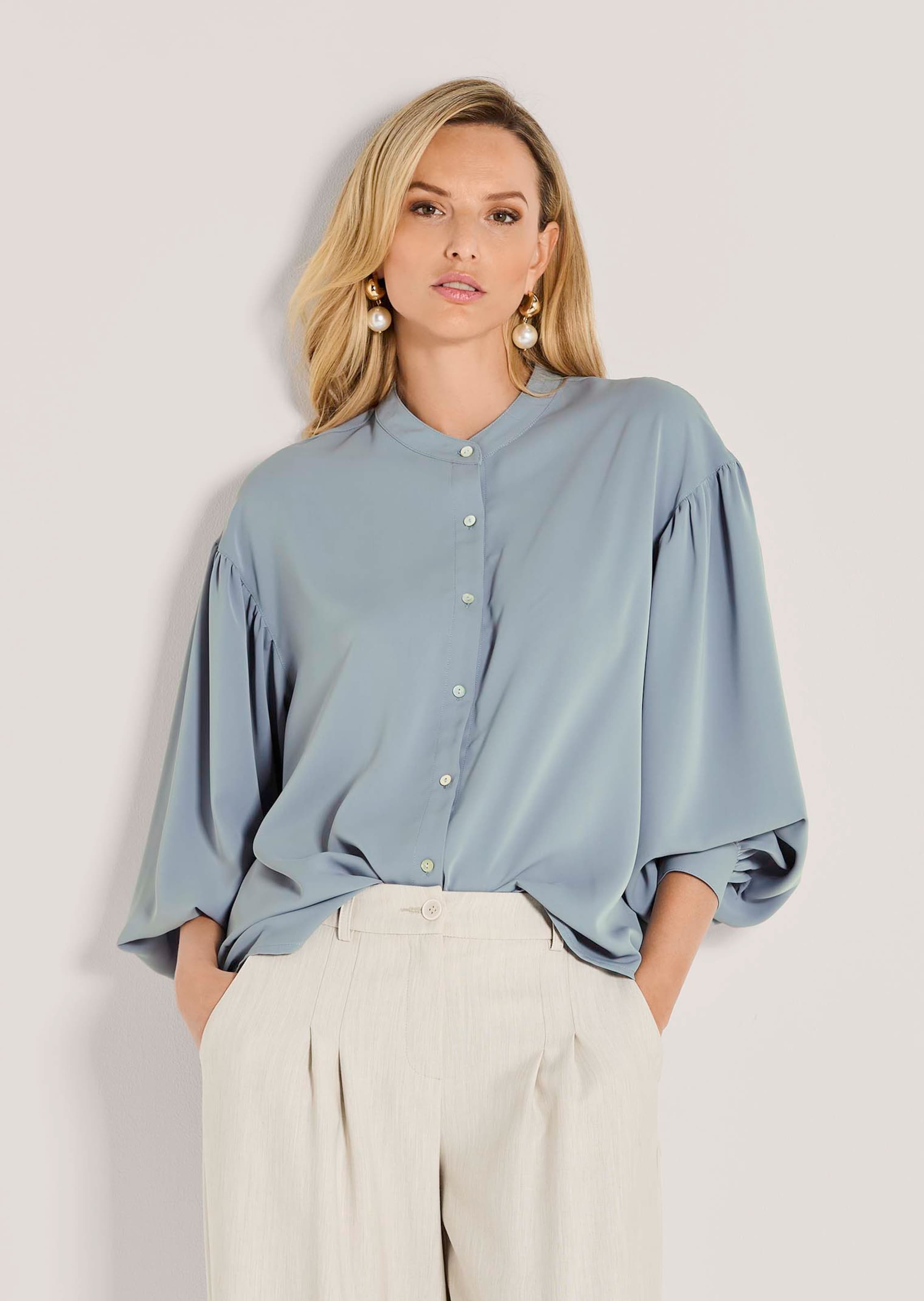 Elegante Bluse im Oversize-Style