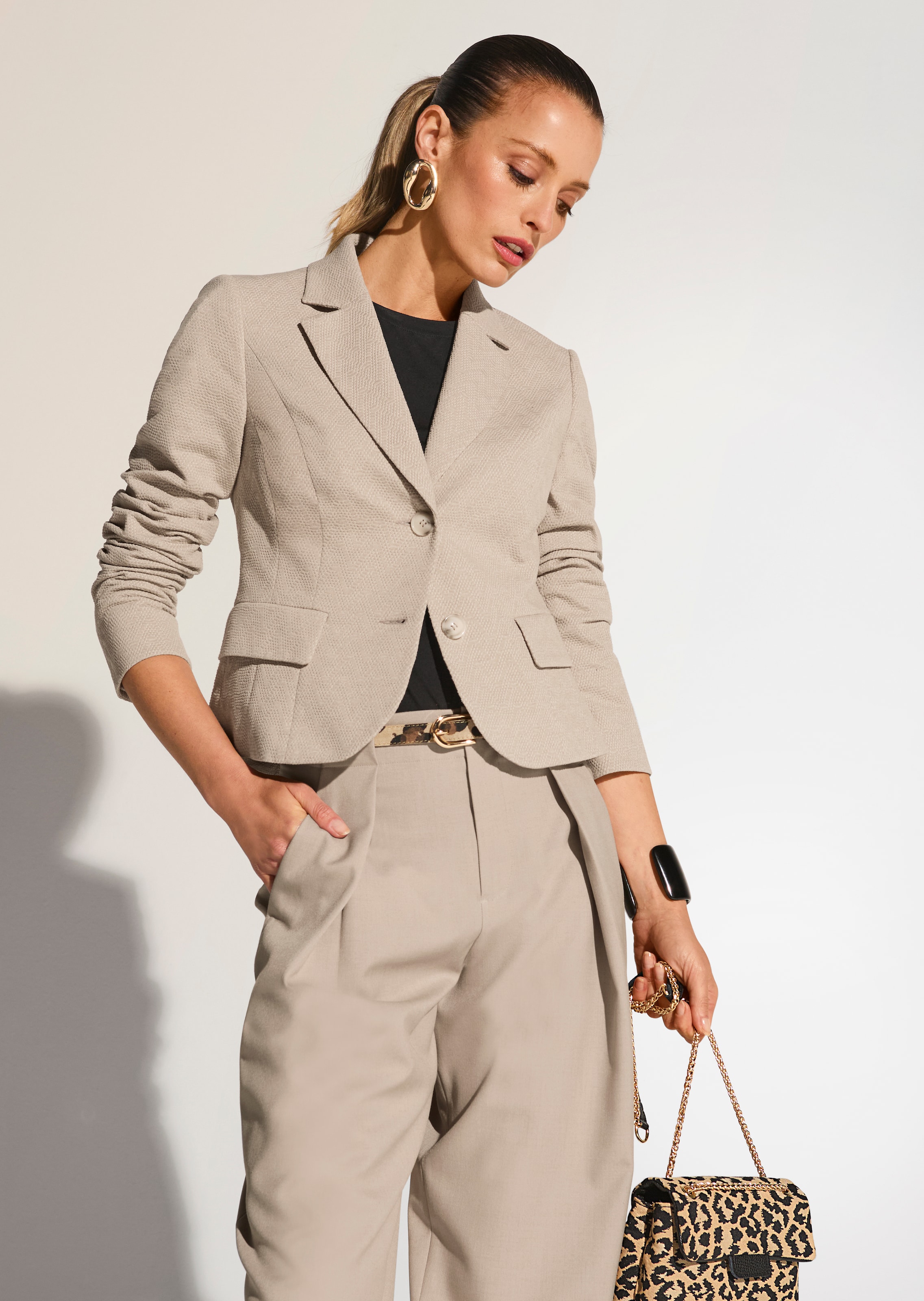 Jersey blazer with texture