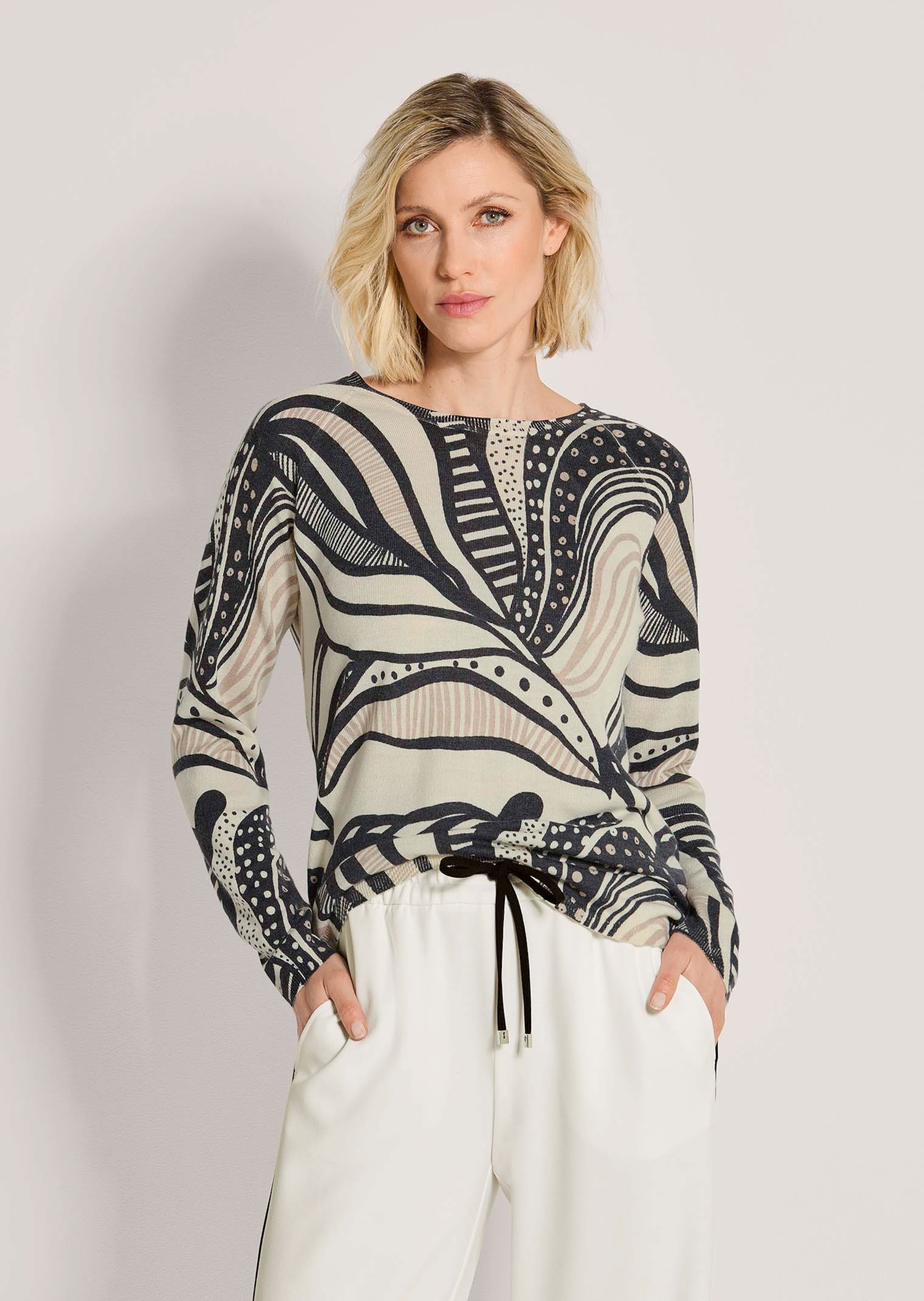 Feinstrick-Pullover mit Fantasy-Print