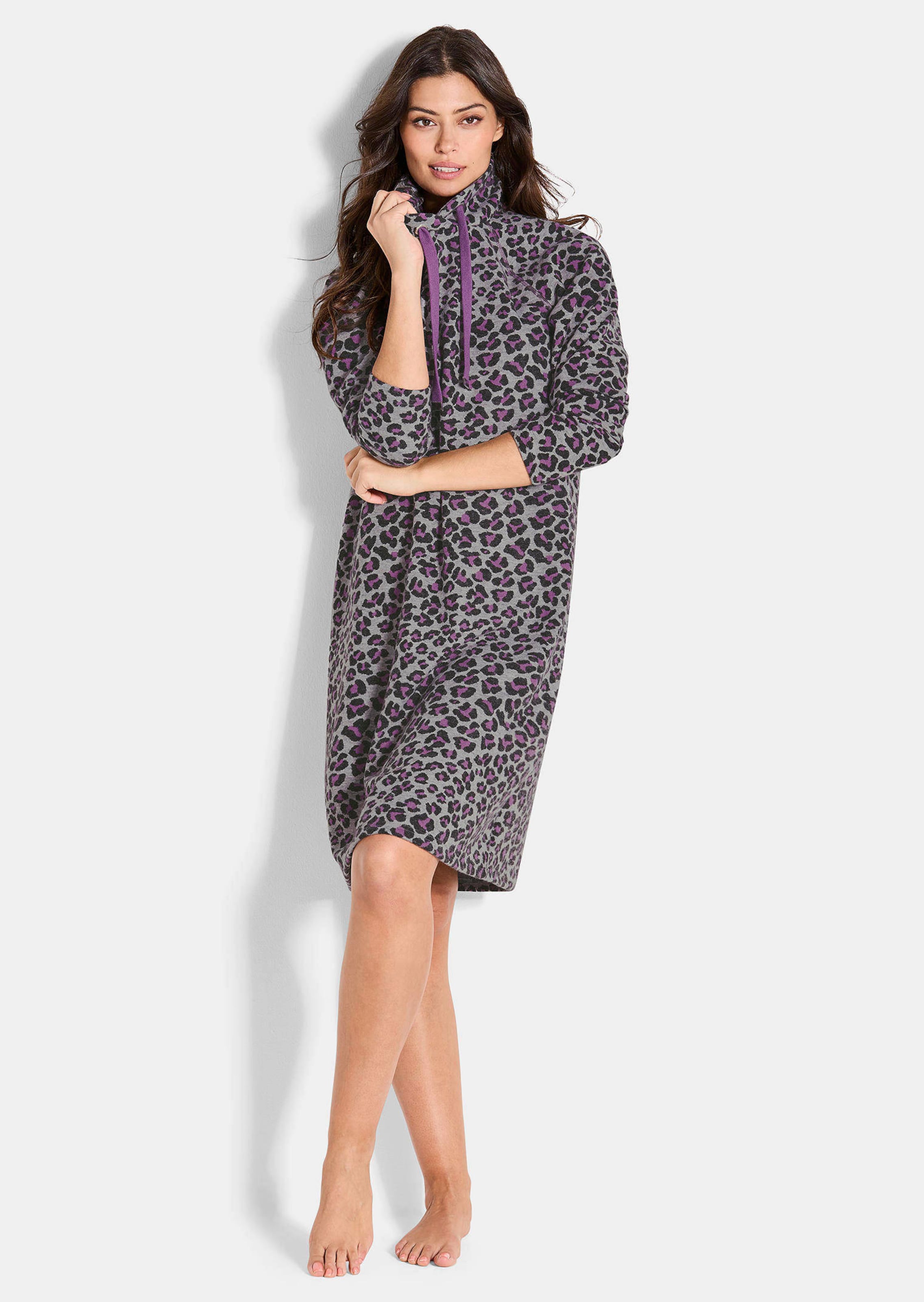 Sweat dress with leopard print