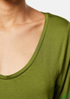 Shirt mit V-Ausschnitt und 3/4-Ärmel thumbnail 6