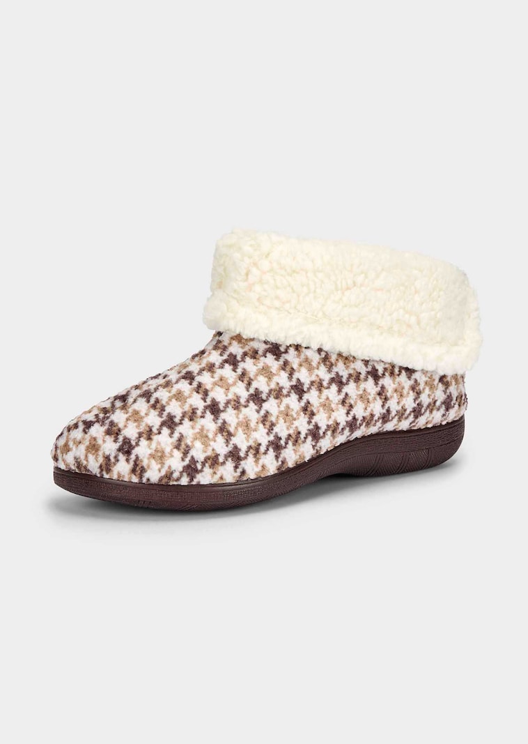 Pantoffels met pied-de-poule-motief