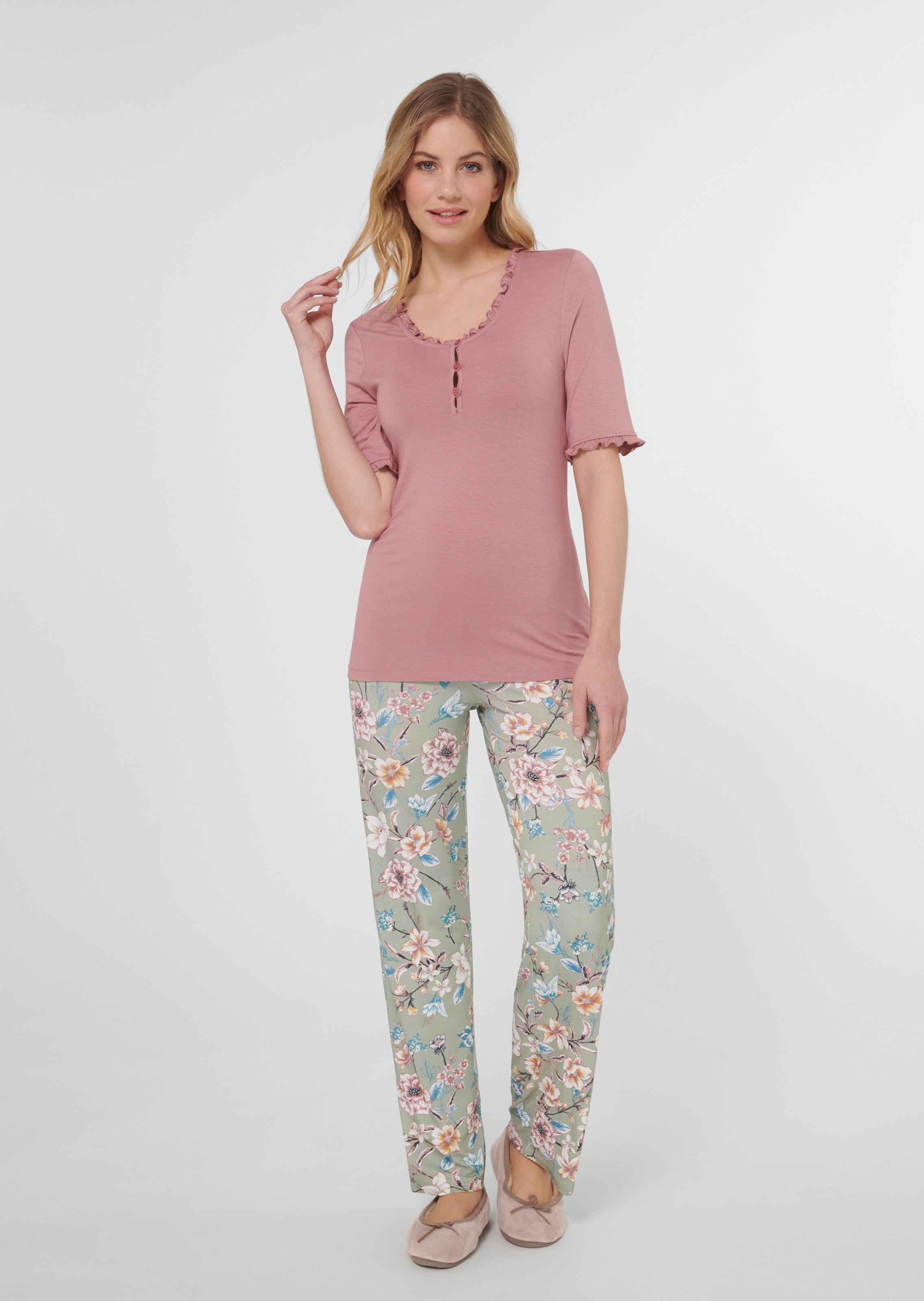 Pyjama mit Rüschen und Blütenprint thumbnail 3
