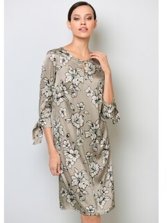 Robe thumbnail 3