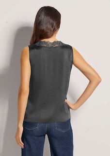 Lingerie-Top mit V-Ausschnitt und edler Spitze thumbnail 4