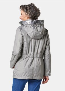 Veste légère avec de nombreux détails thumbnail 3