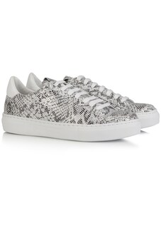 Sneakers thumbnail 2