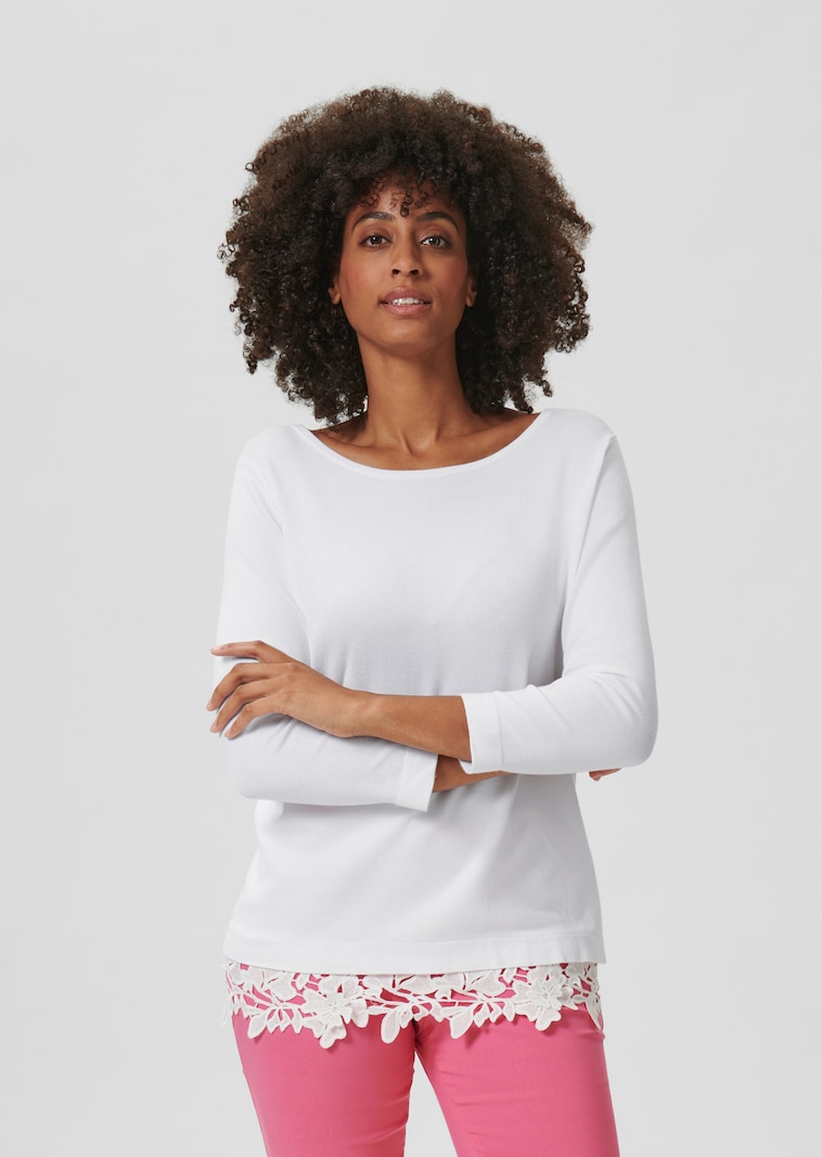 Jumper with lace hem