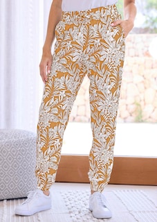 Comfortable joggers with a leaf print thumbnail 2