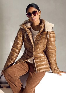 Steppjacke mit abnehmbarer Kapuze thumbnail 1