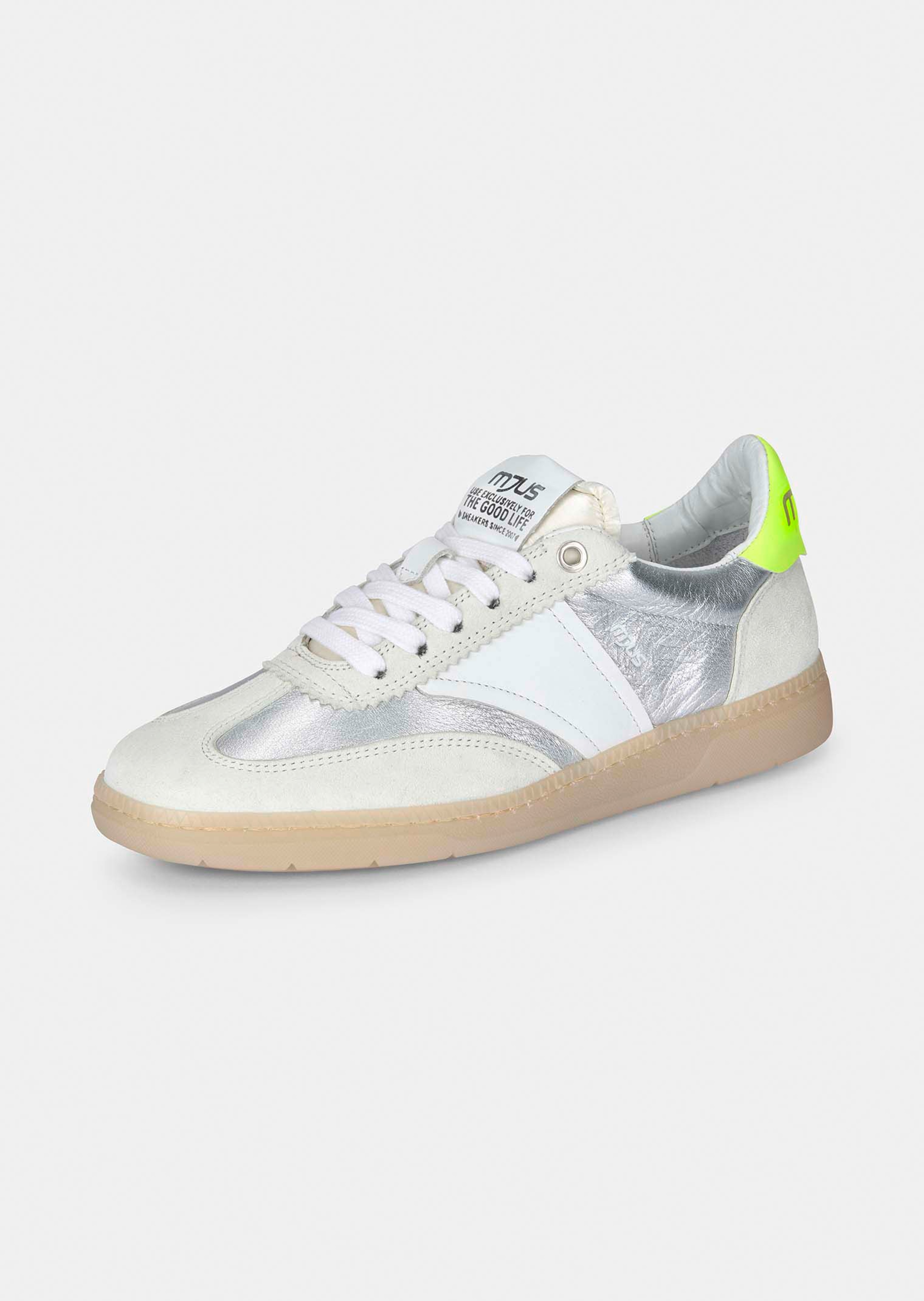 Leather trainers with a shimmer finish