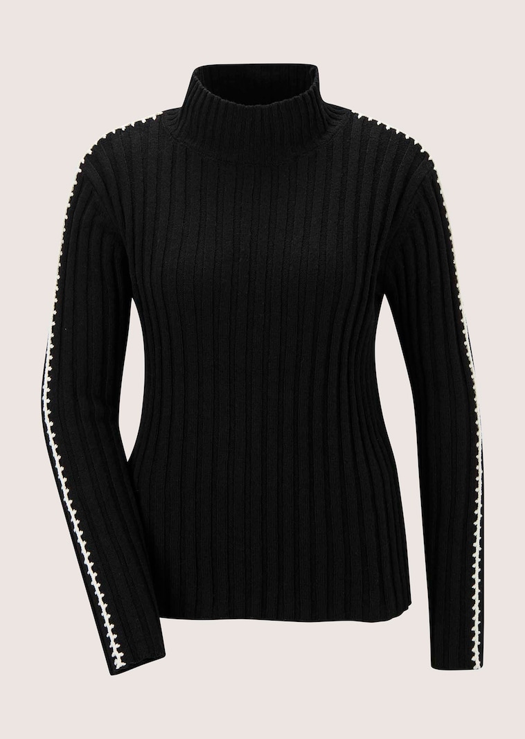 Jumper with stand-up collar and contrasting embroidery