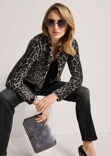Trendstarke Strickjacke mit Leoparden-Muster thumbnail 5