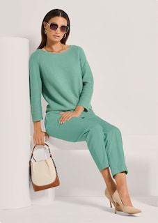 Pullover in modischer Kurzform thumbnail 4