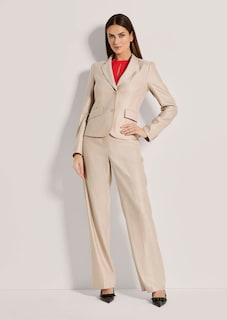 Blazer in modischer Kurzform thumbnail 3