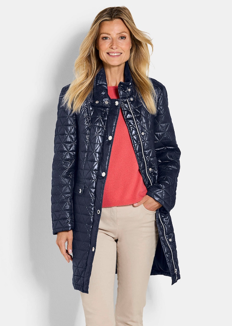Manteau court matelassée à col droit