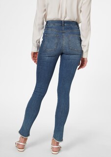 Schlanke Jeans mit Fransensaum thumbnail 4