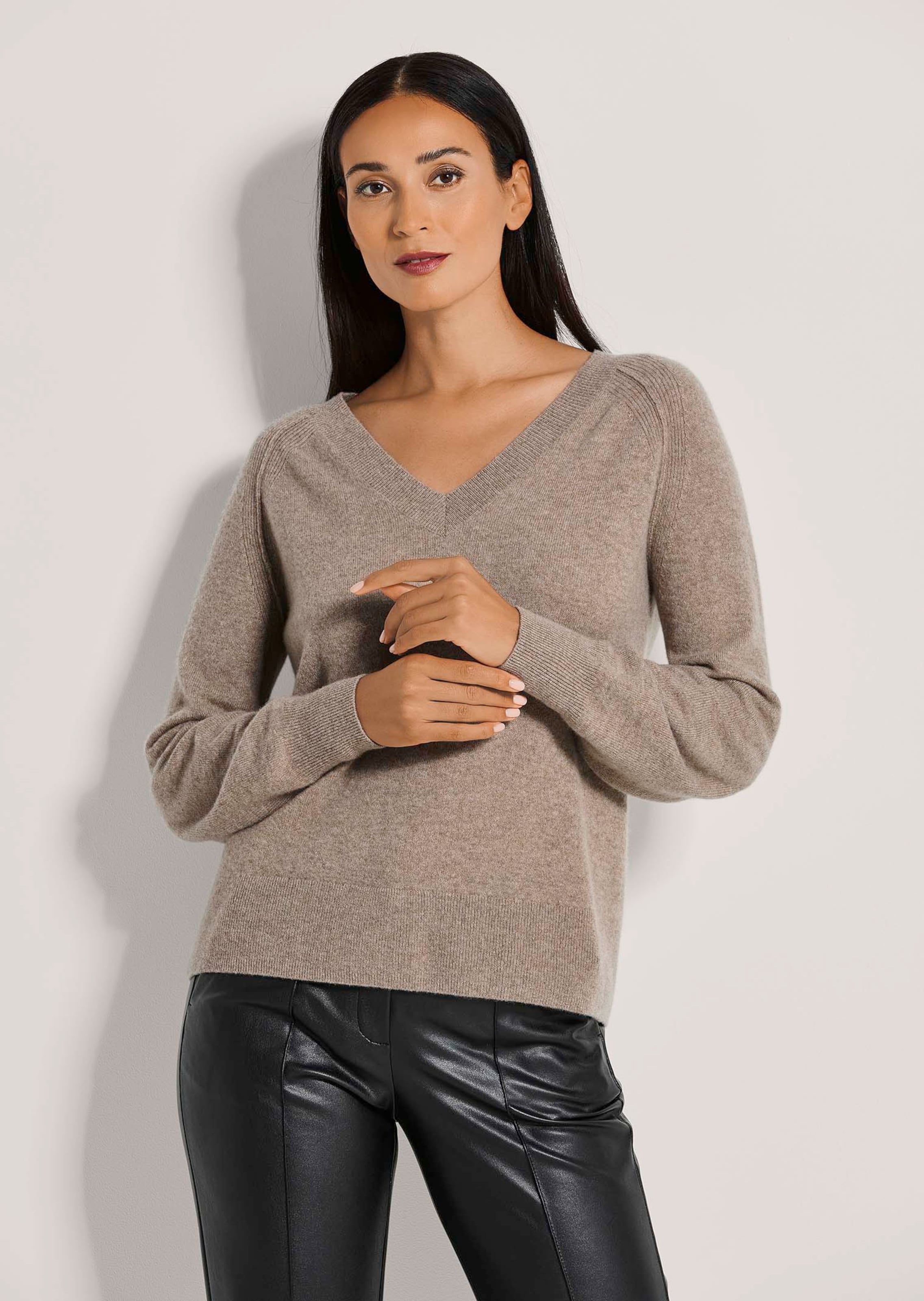 Pull à col V avec cachemire